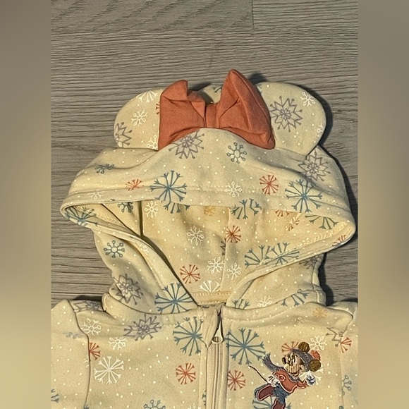 NEW Walt Disney Baby Skating Minnie Mouse Zip Up Hoodie w/ Ears & Bow Size 6-9mo - Picture 3 of 5